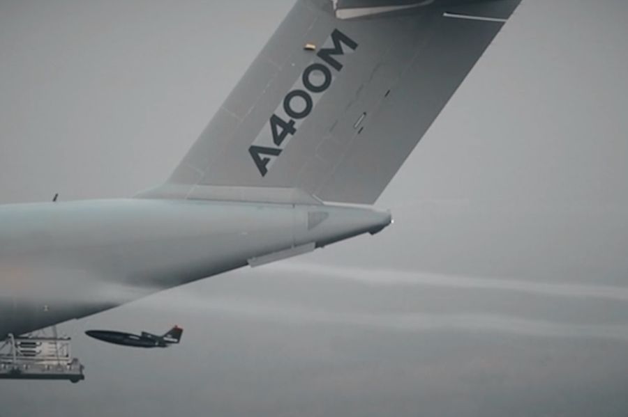 A400M Becomes “Mothership” for UAVs