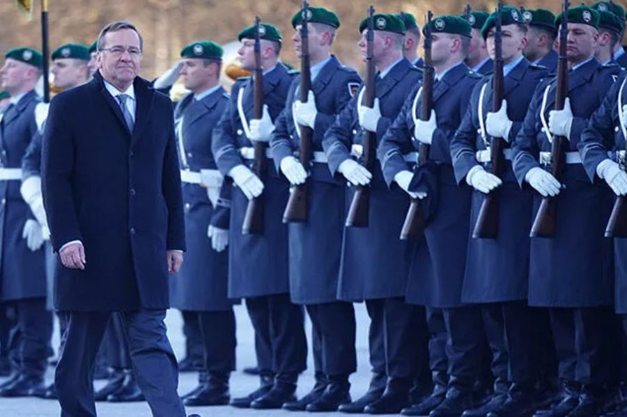 New Defence Minister: I want the Bundeswehr to be Strong