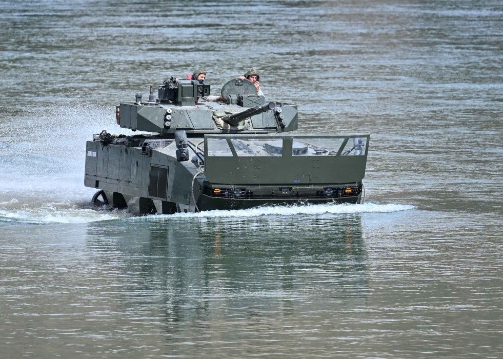 Otokar and ASELSAN Present Products to Kazakh Leader