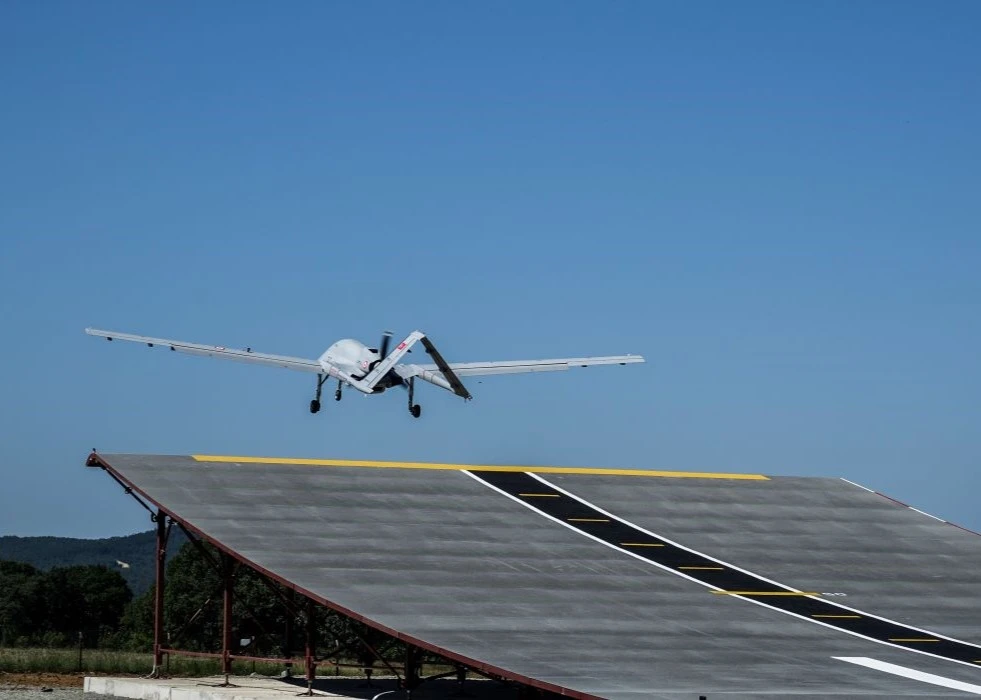 Bayraktar TB3 Performs Ski-Jump Test