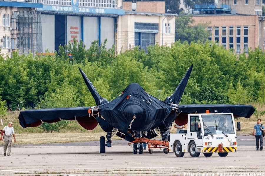 Russia Unveils New Aircraft