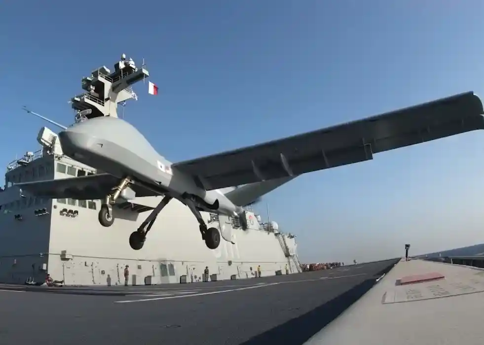 Mojave STOL UCAV Takes off From ROKS Dokdo LPH