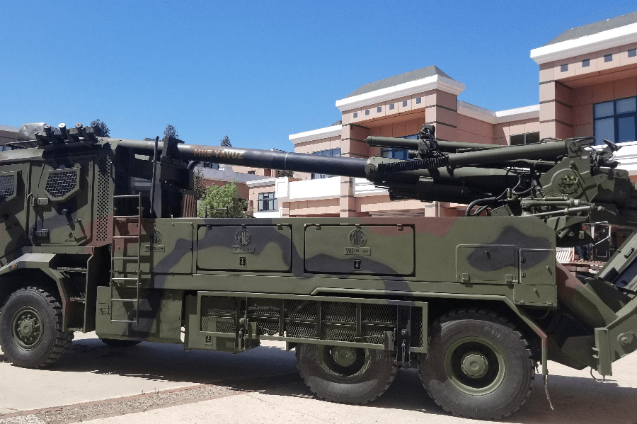 MKE Visits IDEF with Yavuz