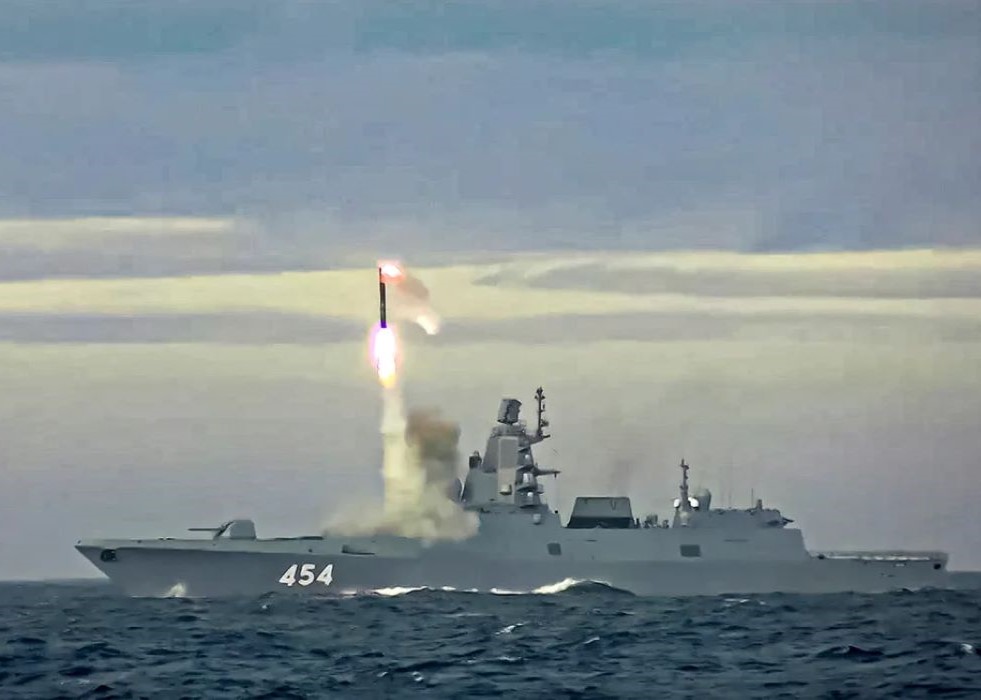 Russia Exhibits Hypersonic Missiles in the Mediterranean Sea