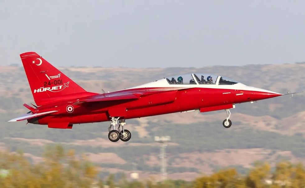 Leonardo Tries to Convince Madrid for M-346 over Hürjet