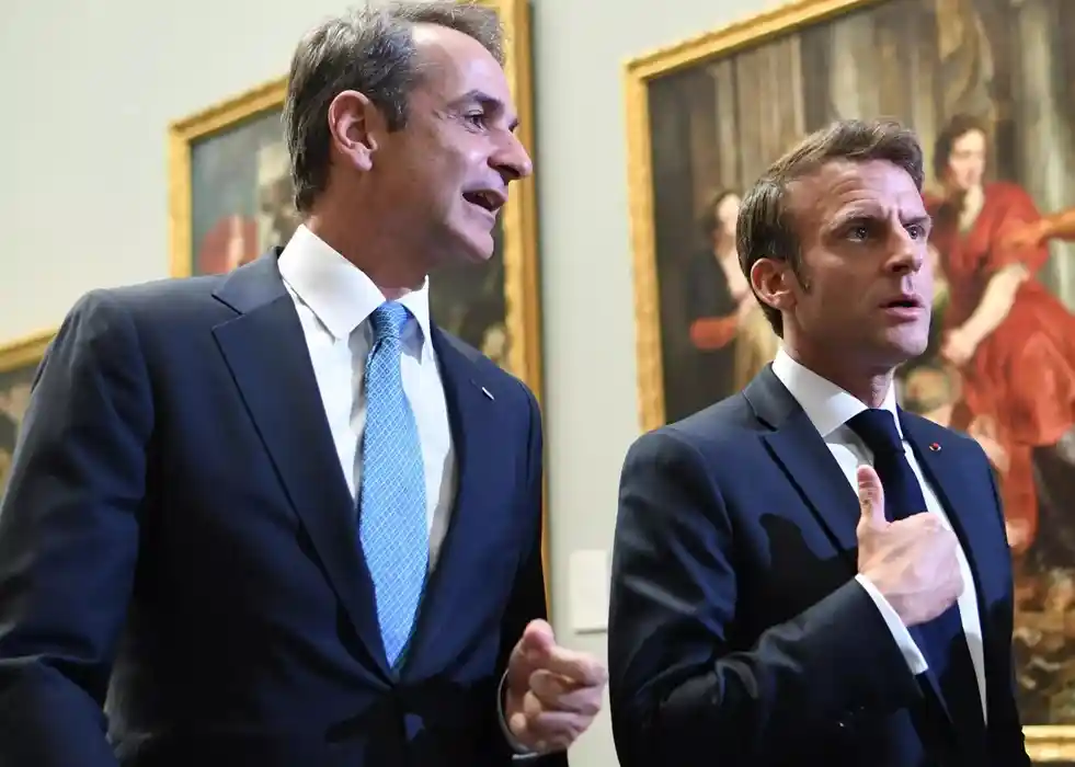 France Keeps Greek PM Waiting after Diplomatic Row