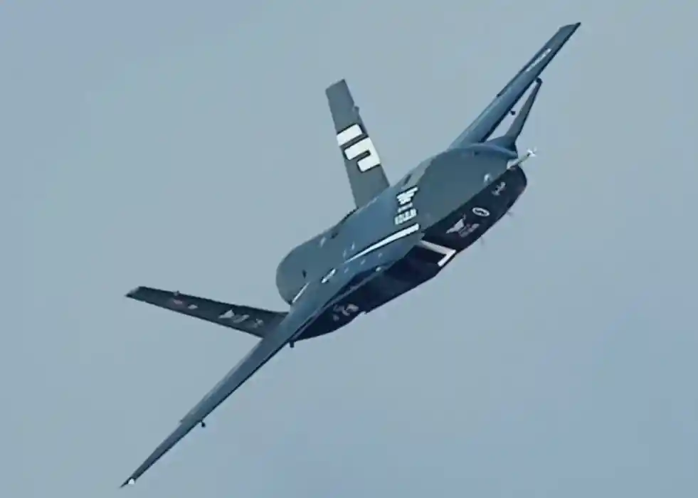 KIZILELMA’s Third Prototype Retracts Its Landing Gear