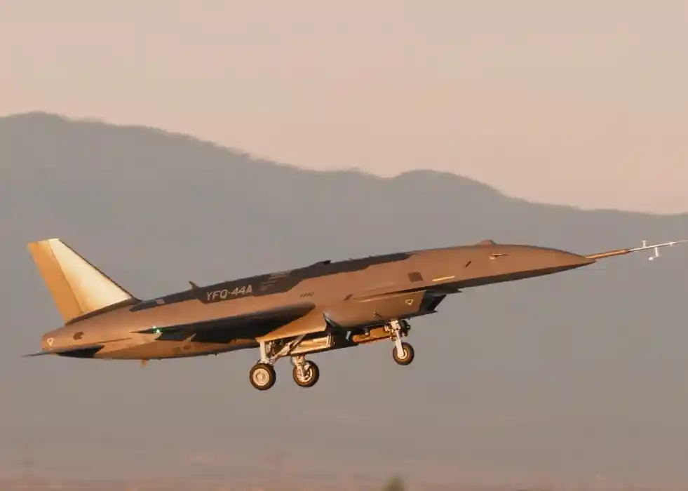 Anduril’s YFQ-44A Fury CCA Prototype Performs Maiden Flight