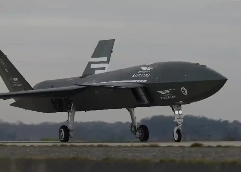 KIZILELMA Pilots Begin Training Flights on Serial Aircraft
