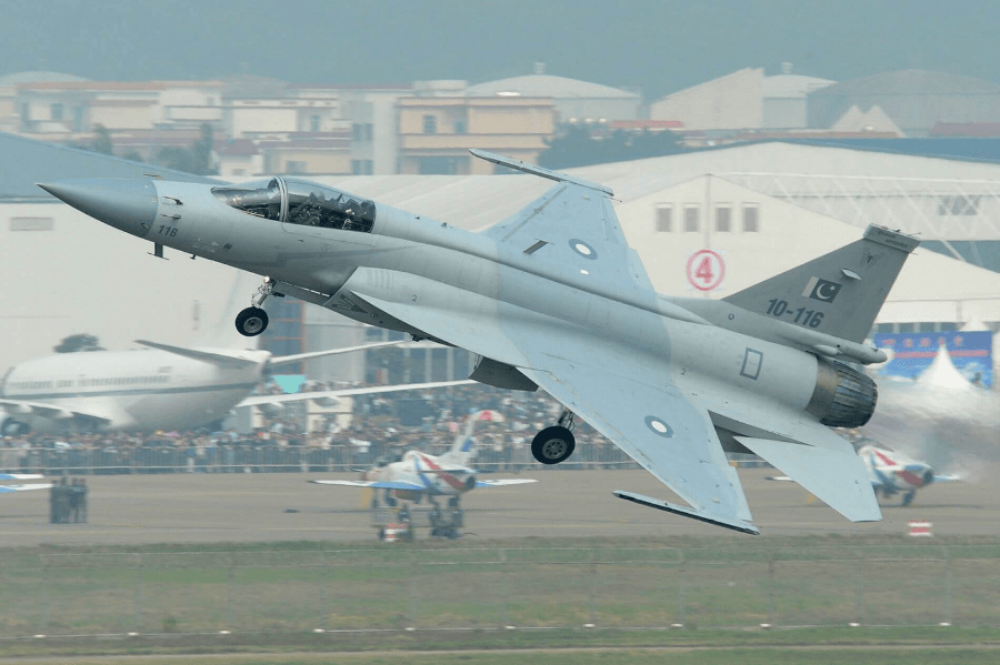 Iraq to Pay 664 Million USD to Acquire 12 JF-17 Thunder