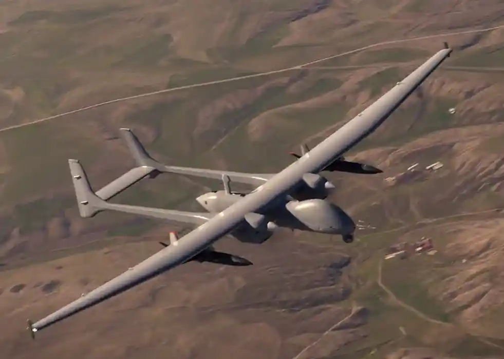 AKSUNGUR Carries Two SÜPER ŞİMŞEK UAVs in Flight Test