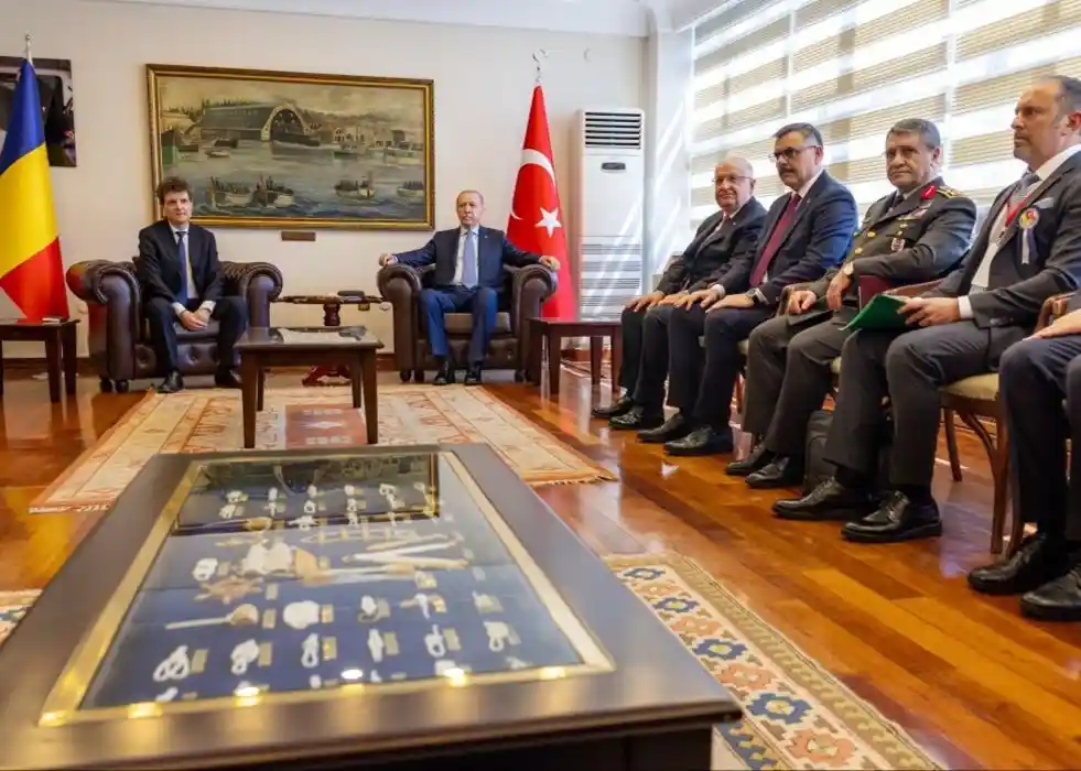 Dan signals wider agenda during Istanbul vessel ceremony