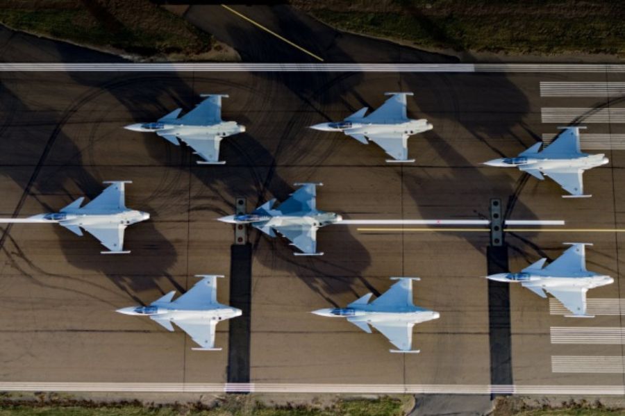 Saab Presented Six Gripen, Four for FAB, Two for Flygvapnet